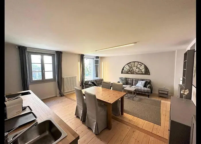 Riva House Feriehus *